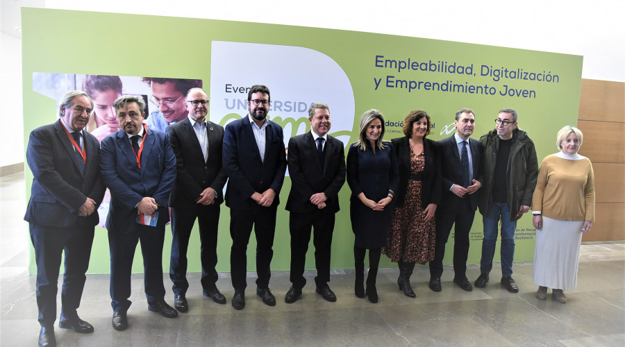 García-Page muestra su compromiso de invertir 190 millones de euros hasta 2028 en políticas activas de empleo para beneficiar a 40.000 jóvenes